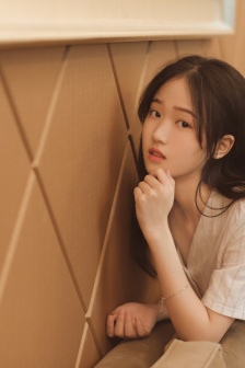 被囚禁的圣女